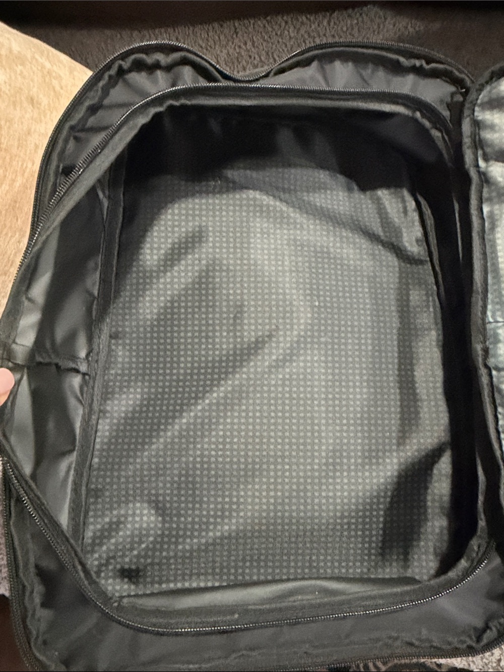 Duchamp London Expandable Travel Backpack Suitcase - Picture 10 of 11